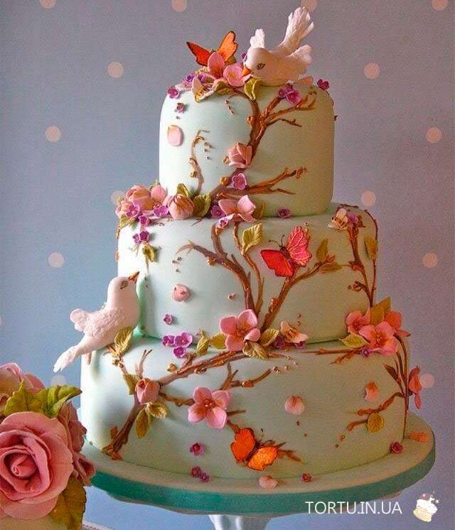 Торт на весілля з птахами