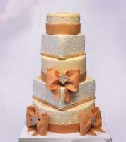Пятиярусний весільний торт