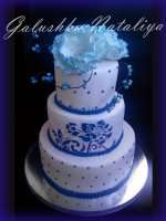 Трехъярусный свадебный торт