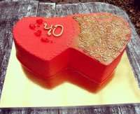 Два сердца - красный торт